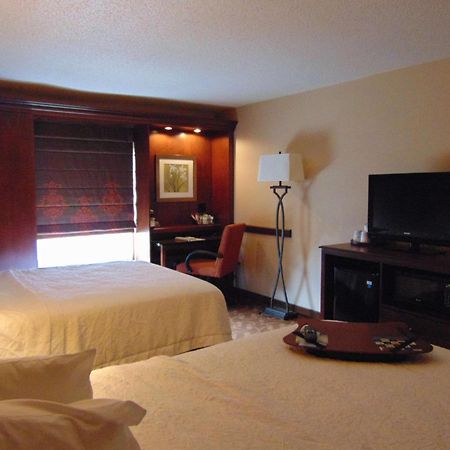 Hampton Inn & Suites Cleveland-Southeast-Streetsboro Exteriör bild