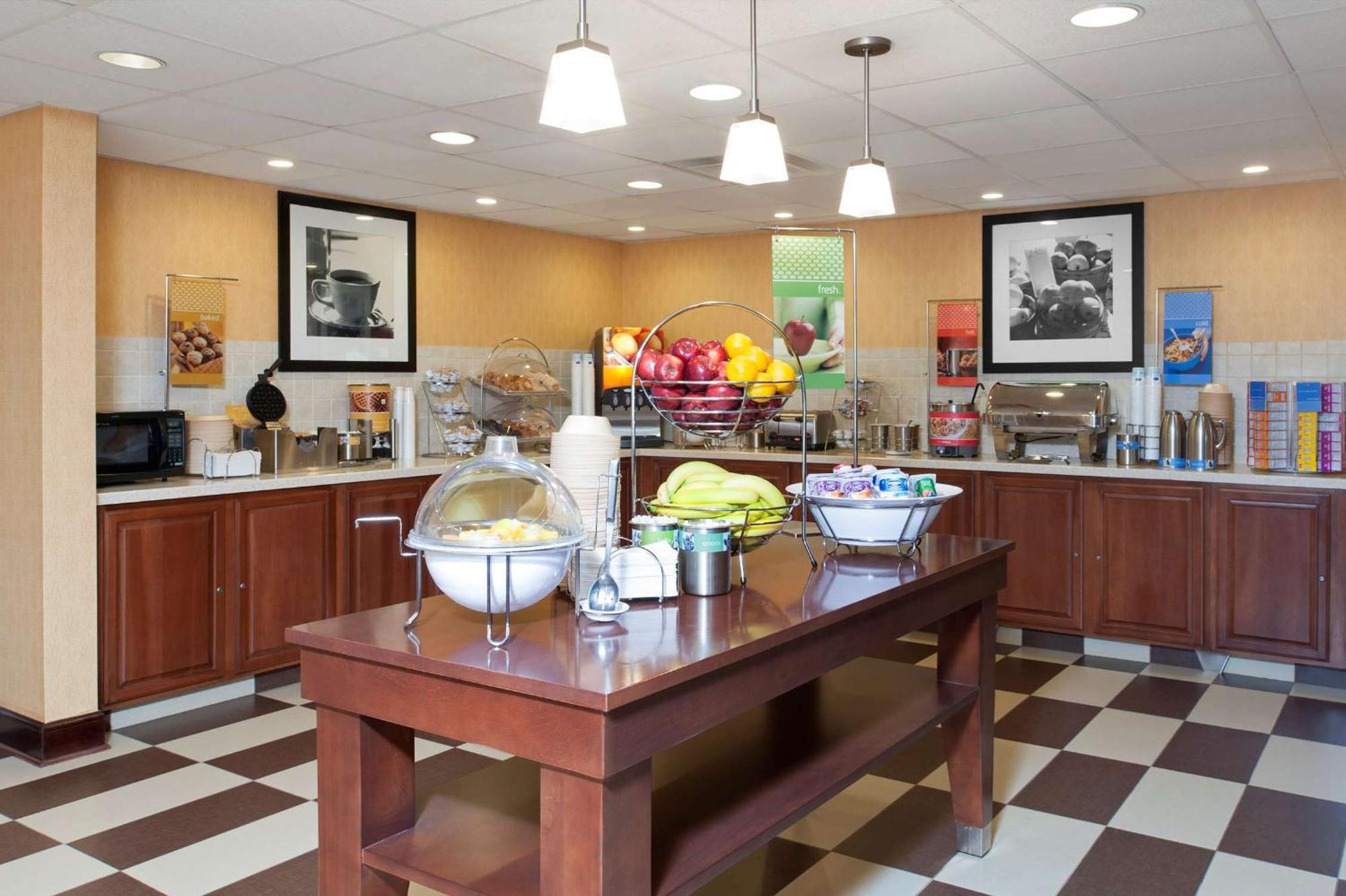 Hampton Inn & Suites Cleveland-Southeast-Streetsboro Exteriör bild